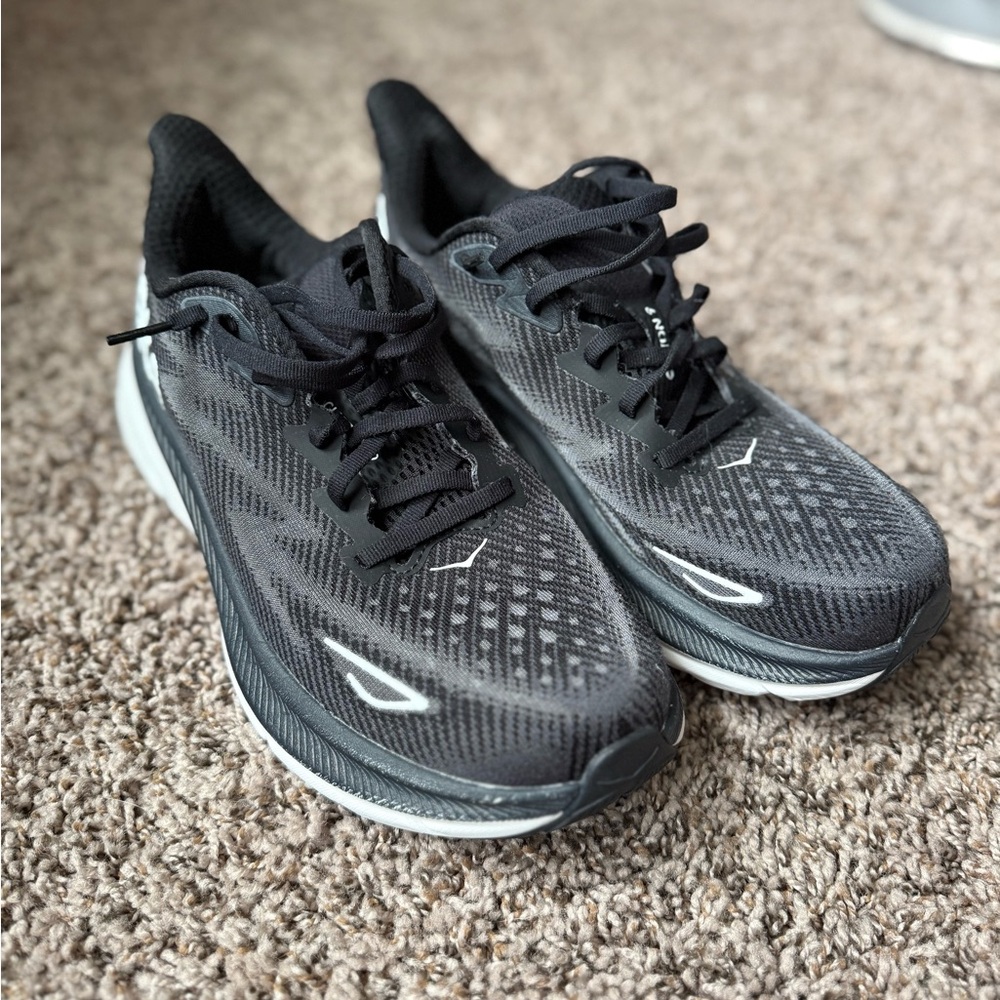 Women’s Hoka Clifton 8